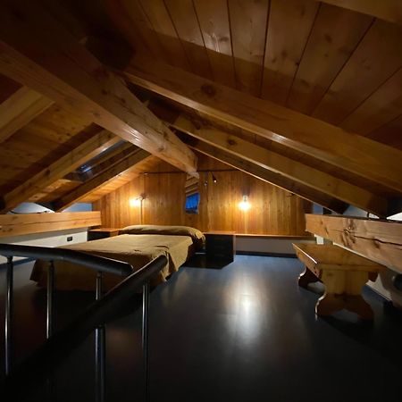 Hotel&Restaurant Armanac De Toubie Arnad エクステリア 写真