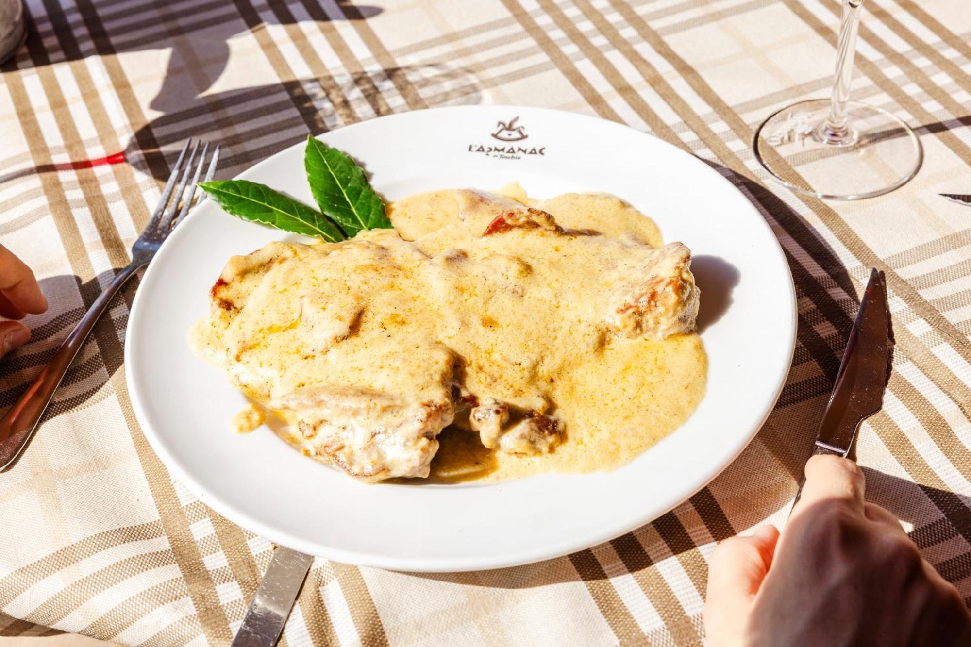 Hotel&Restaurant Armanac De Toubie Arnad エクステリア 写真