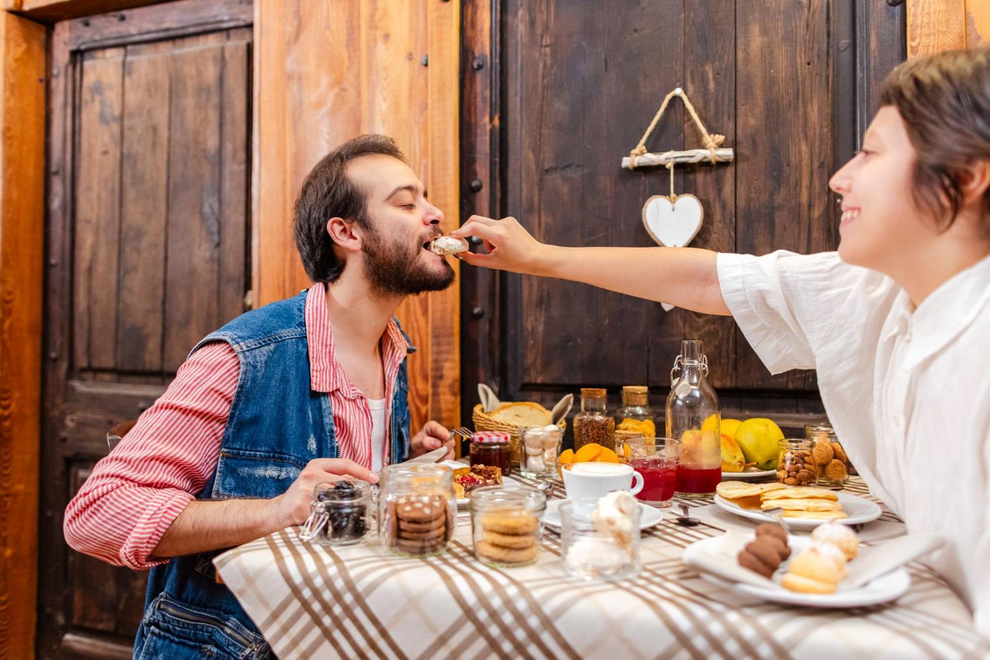 Hotel&Restaurant Armanac De Toubie Arnad エクステリア 写真